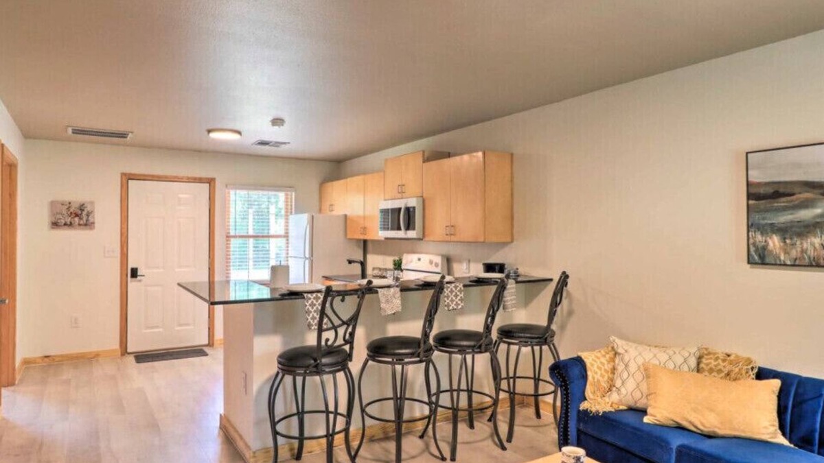 Cecil House | Trailsgate Lodge-B @ Lost Trails