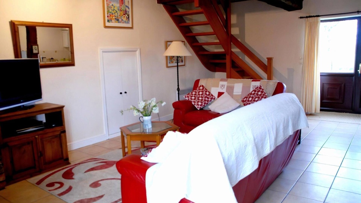 Sainte-Marguerite-d'Elle House | Tranquil Cottage in Normandy