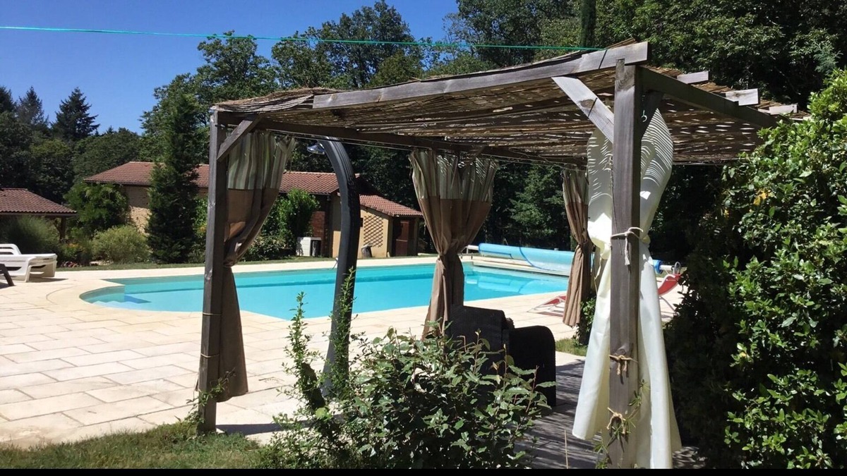Villefranche-du-Perigord Cottage | Tranquil, spacious Gite & Apartment for couples to relax and recharge.