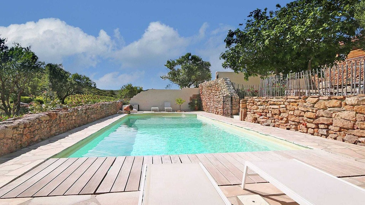 Villeseque-des-Corbieres Apartment | Tranquil Stay in Villesèque