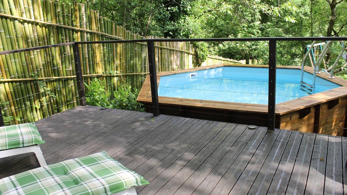 Saint-Antonin Noble Val Apartment | Tranquil studio with private pool- 5 mins walk to stunning medieval village!