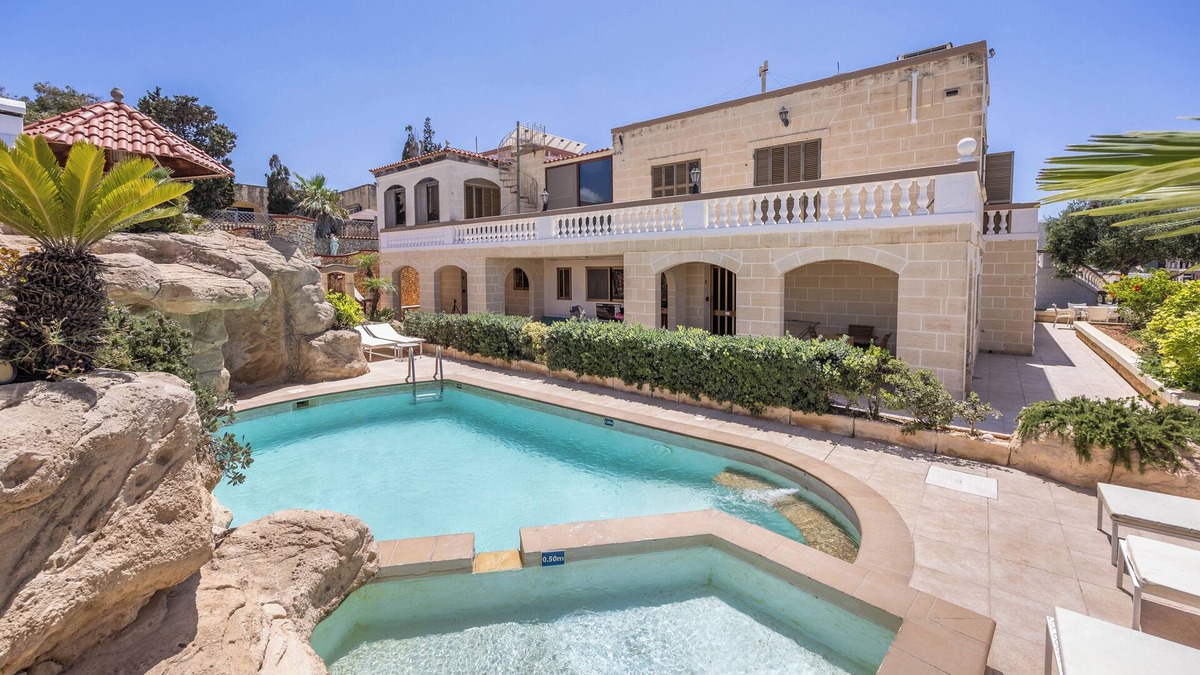 Santa Maria Estate Villa | TranquiI Villa Apartments Units Mellieha One Bedrooms own terrace & Shared Pool