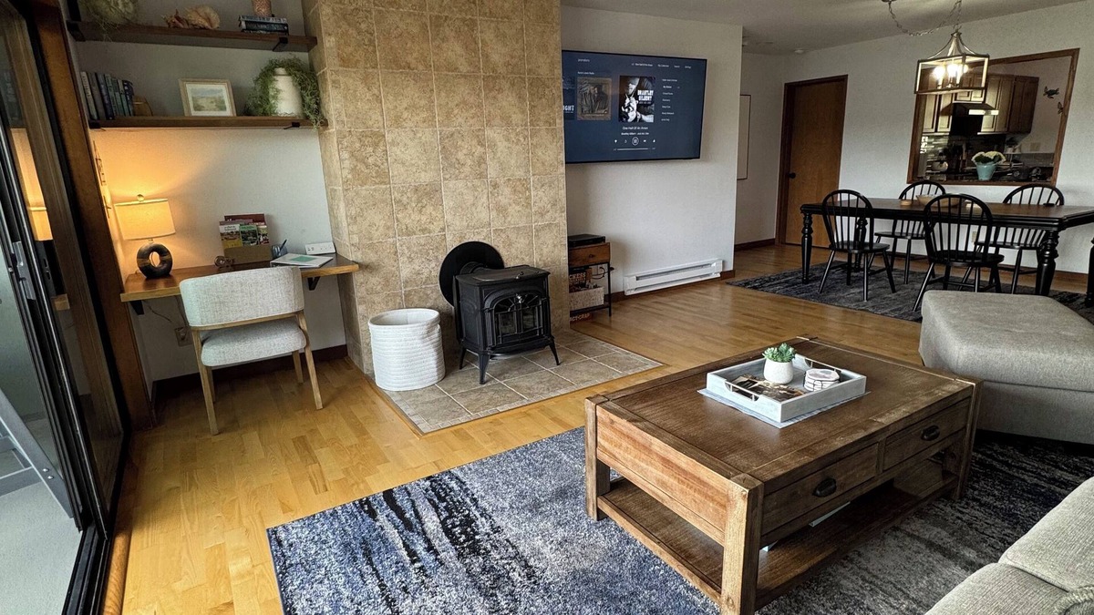 Port Ludlow Condo | Tranquil 2-bedroom condo in Port Ludlow with WiFi
