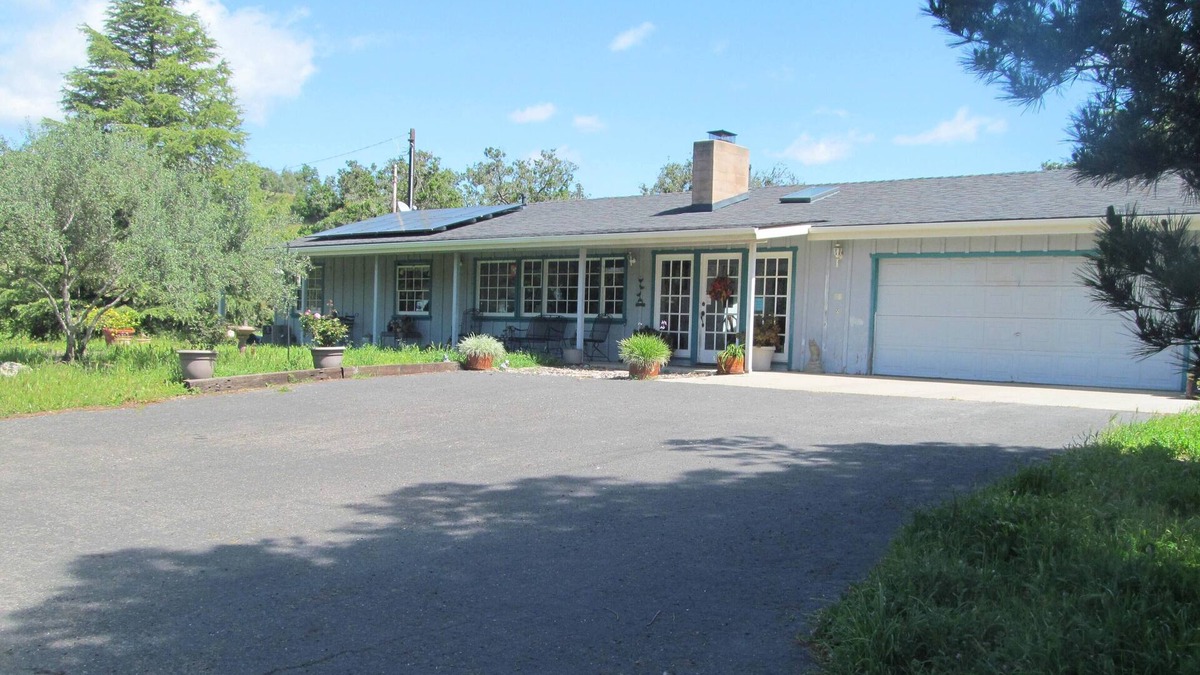Arroyo Grande House | Tranquil 3-acre country home close to ocean & lakes - 30+ nights required