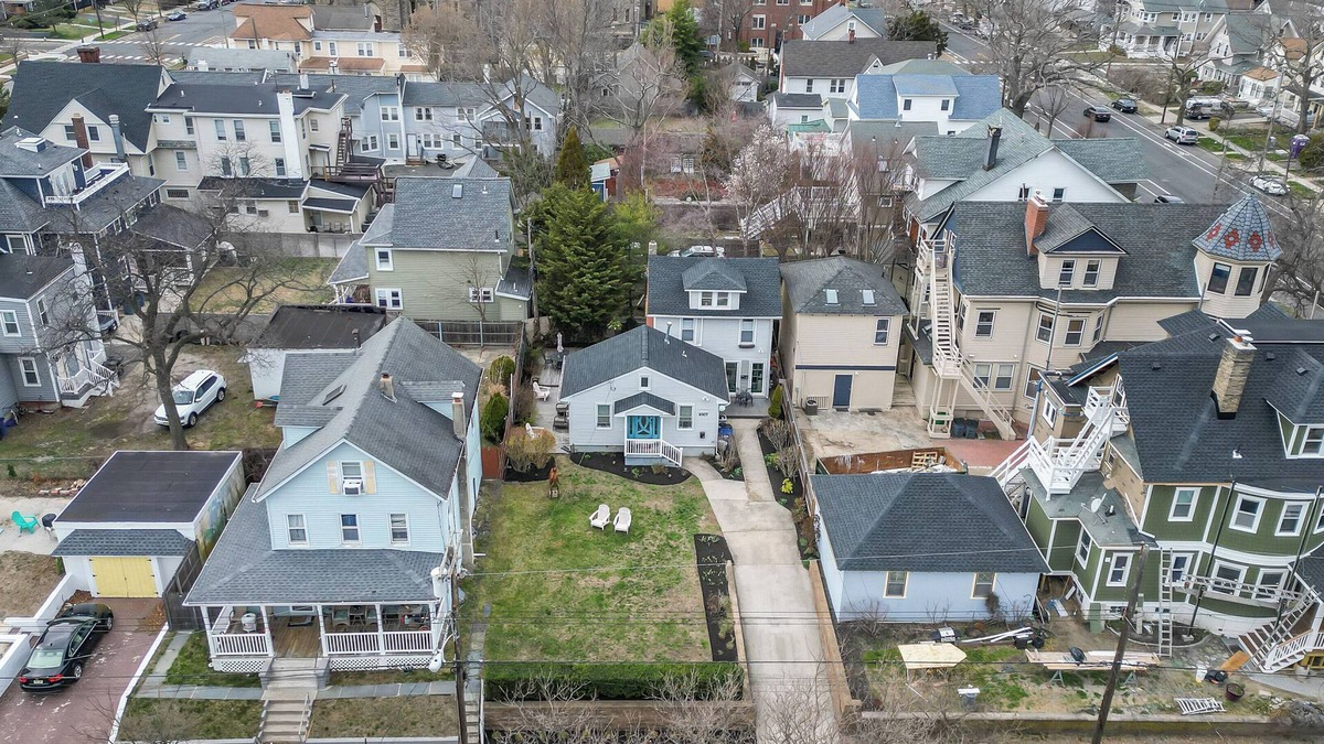 Asbury Park House | Tranquil 3-bedroom house with AC in Asbury Park