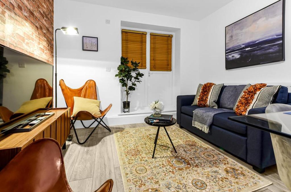 Canonbury Apartment | Tranquil 3 BR Escape For Families or Groups