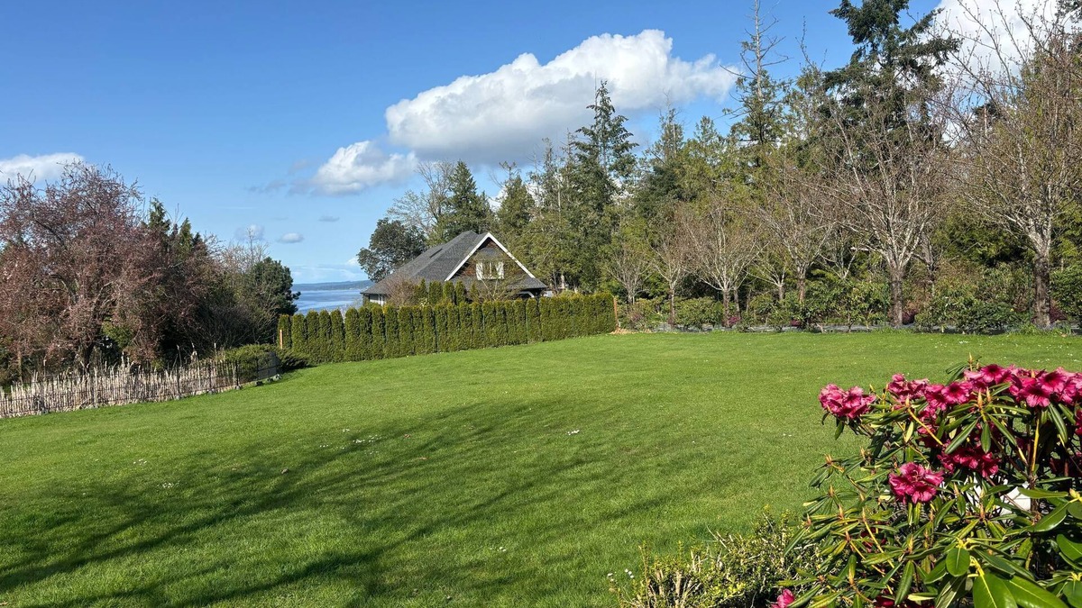 Crofton House | Tranquil 4-bedroom bungalow in Crofton for Large Families and Reunions