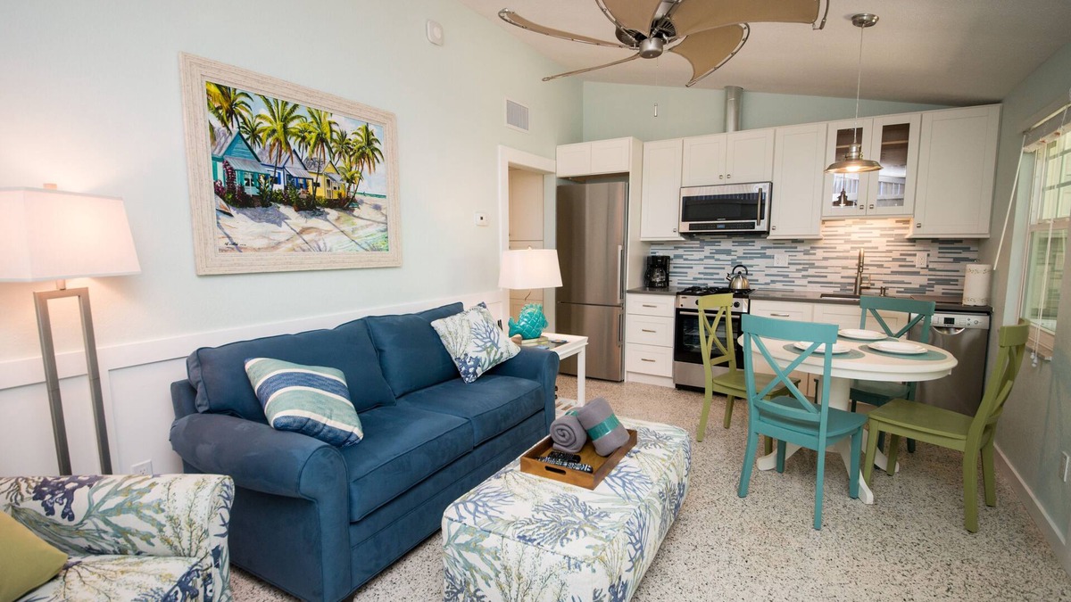 Holmes Beach Apartment | Tranquil AMI Resort Unit 1 all amenities! Central Holmes Beach