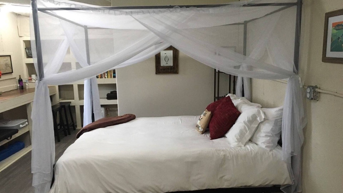 Homer Cottage | Tranquil Cabin Retreat: Stunning Scenery, Wildlife, & only Minutes to Homer Spit