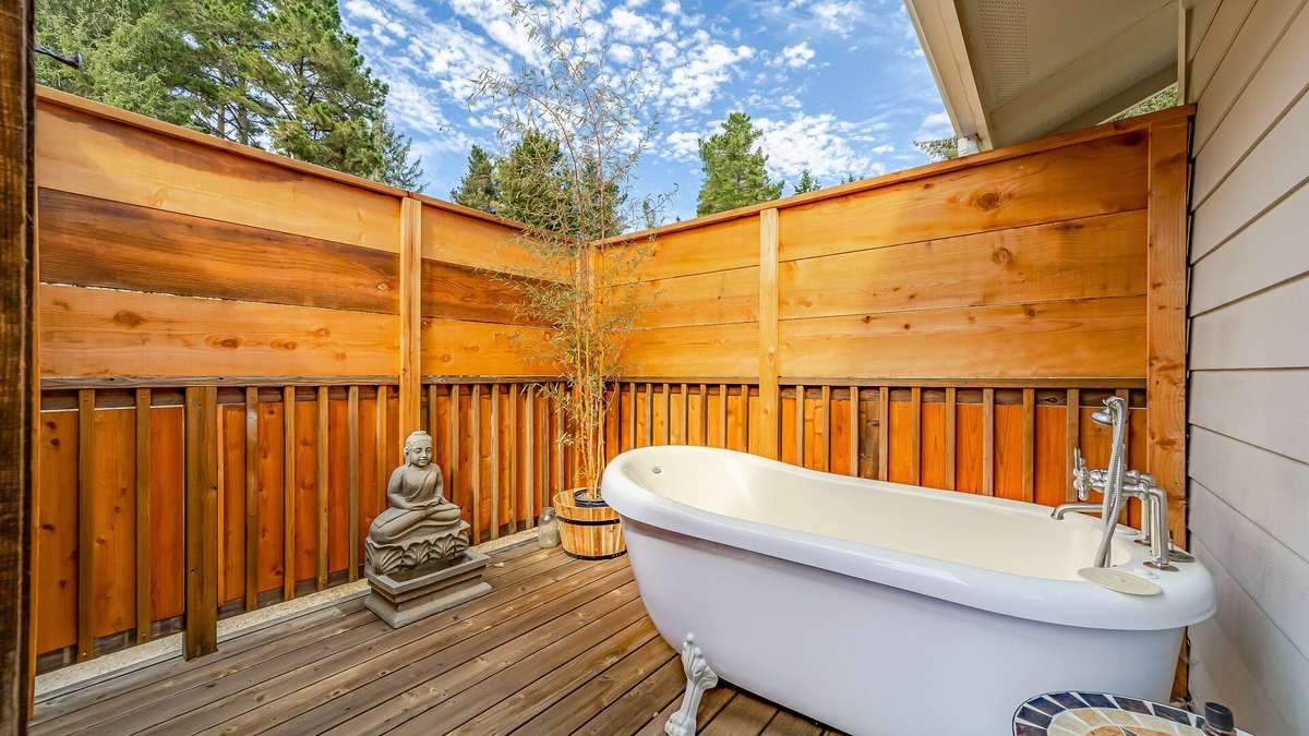 Fortuna Apartment | Tranquil dog-friendly studio with a private balcony, grill, & outdoor tub