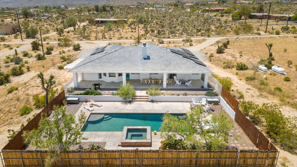 Joshua Tree House | Tranquil Family Friendly Pool Sanctuary Near JTNP