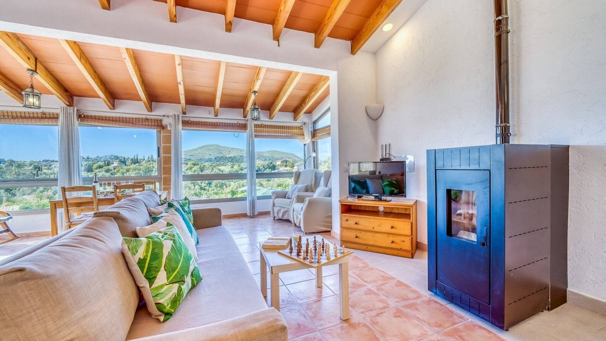 Arta House | Tranquil Finca with Mountains