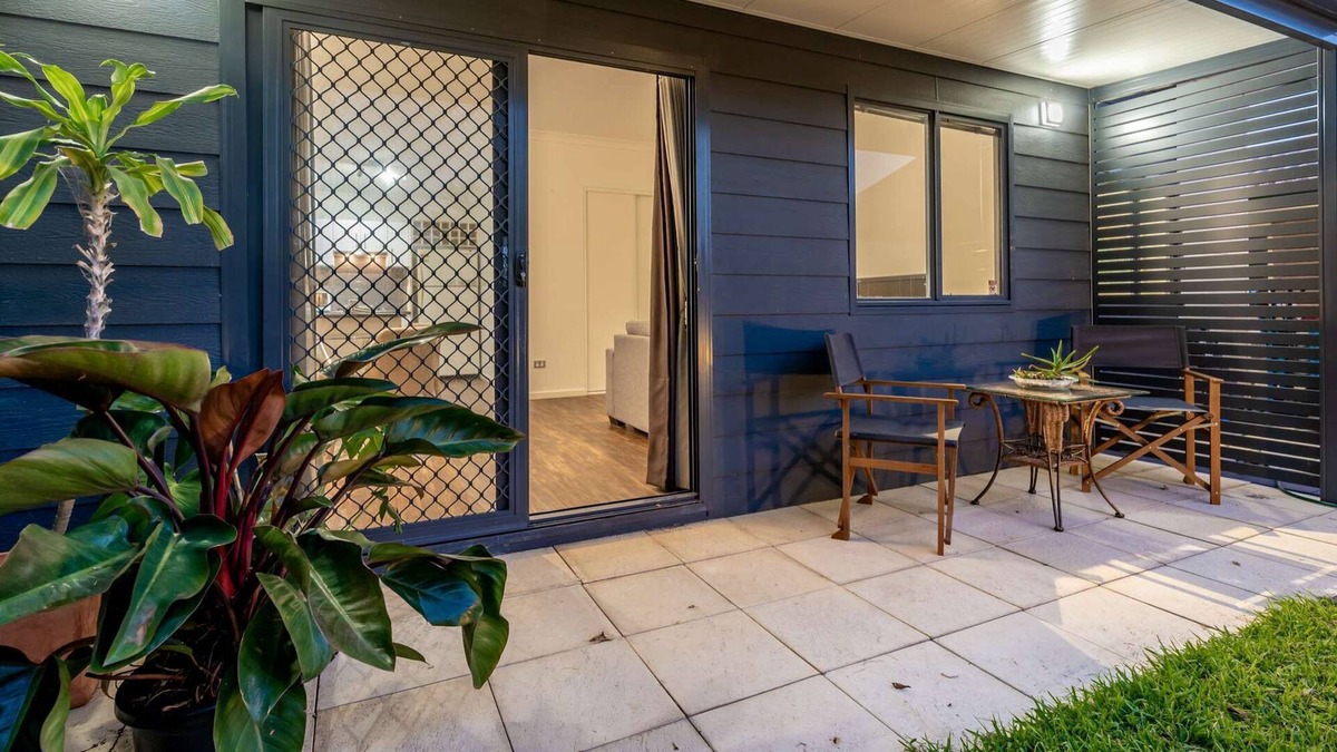 Morley House | Tranquil Haven 2BR/1B Guest House w/Spa