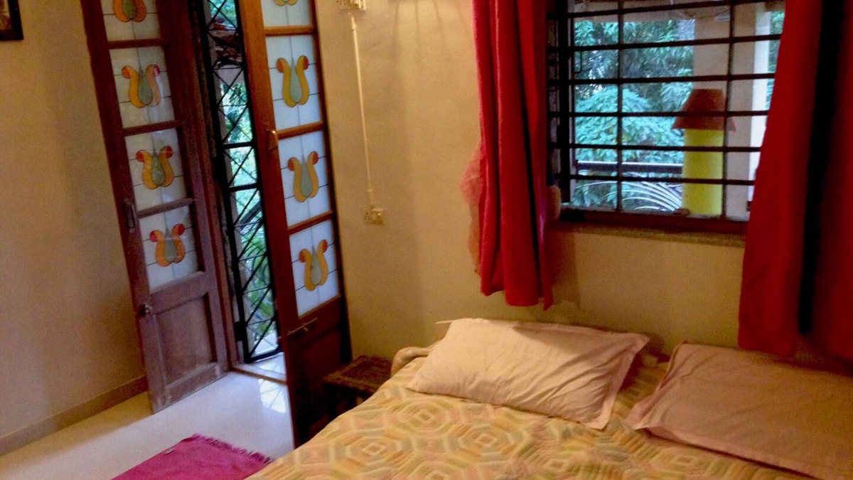 Alibaug Villa | Tranquil Hill Side residence