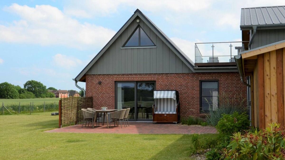 Kronsgaard Apartment | Tranquil holiday home with garden