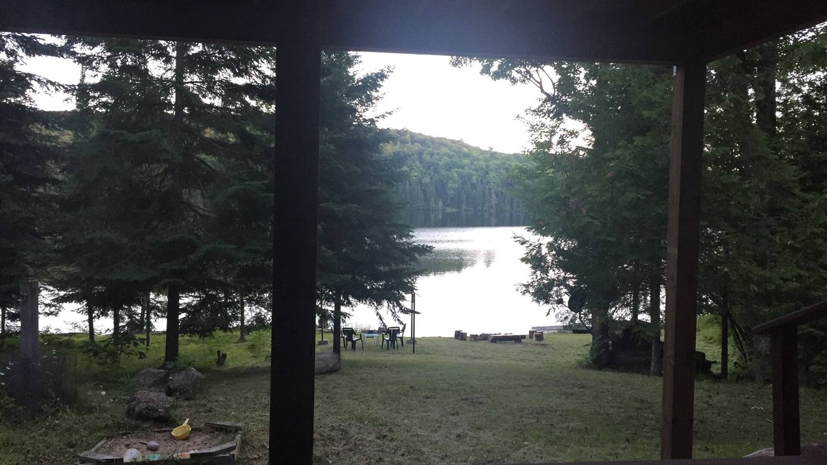 Brudenell Cottage | Tranquil Lakeside Setting