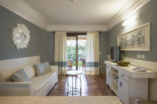 Pula Apartment | Tranquil Lantana Resort Hotel Apartments 1 Bedroom room apartment sleeps 5 per