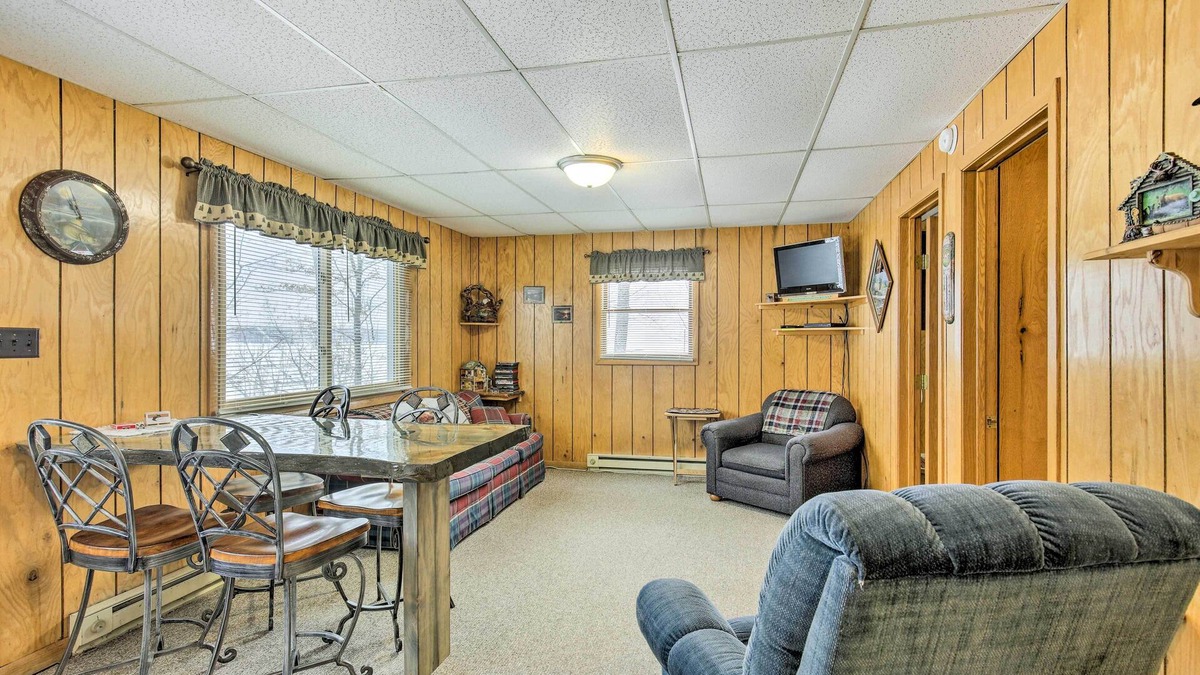 Marenisco Cabin | Tranquil Marenisco Cabin on Lake Gogebic!
