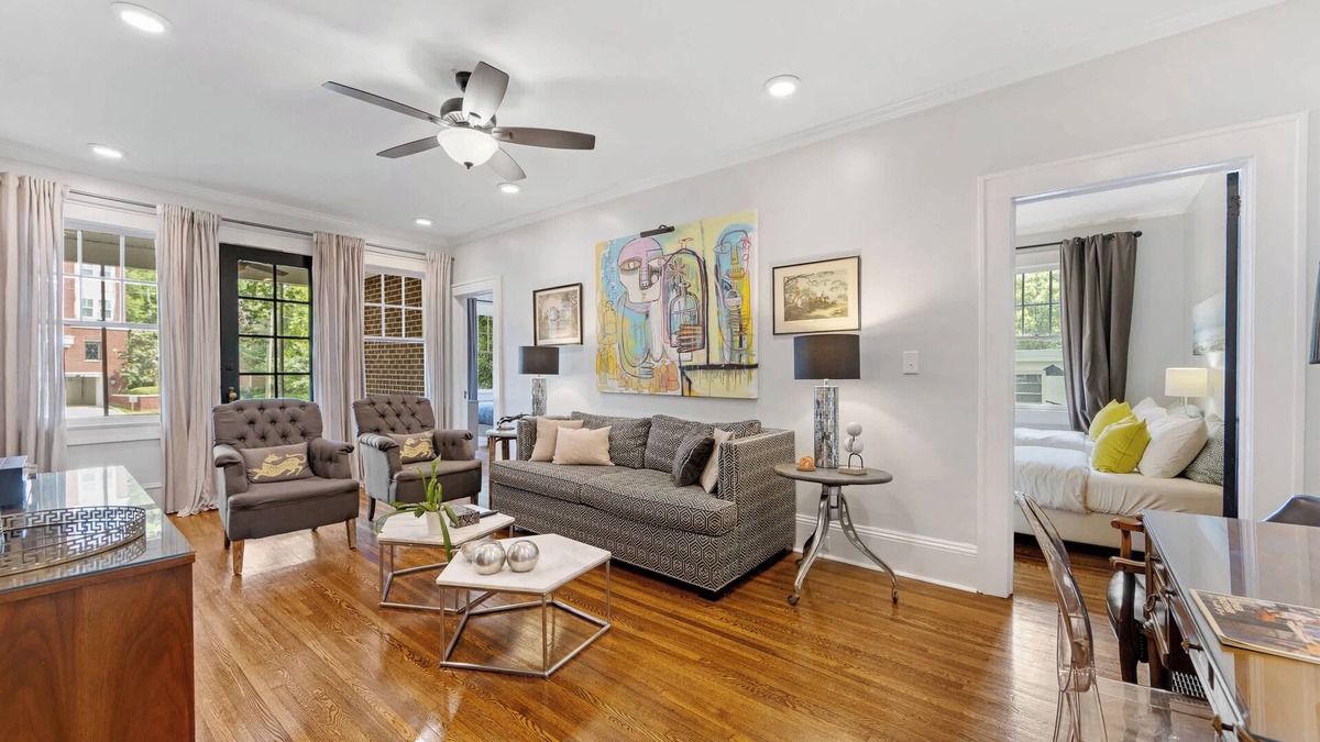 Cherry Condo | Tranquil Myers Park 2BR King Condo | Porch
