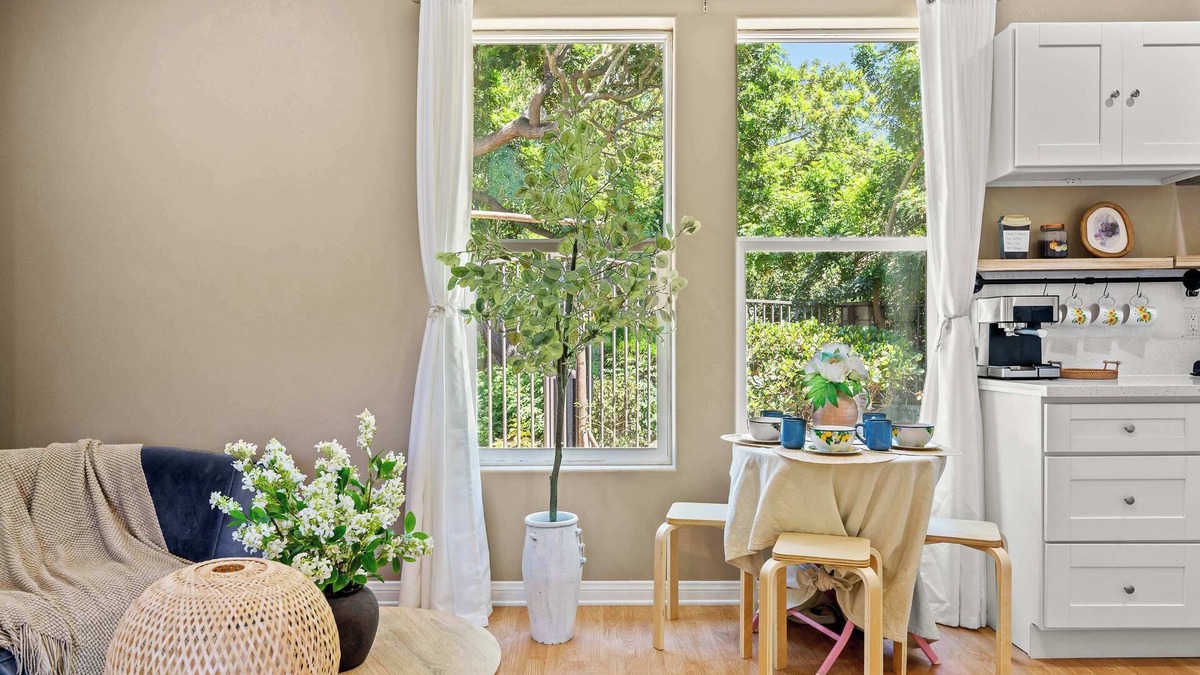 Pomona House | Tranquil Nature Retreat Private Garden&Cozy Charm