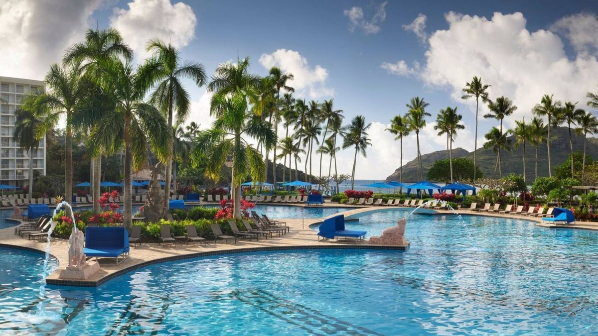 Lihue Hotel | Tranquil Oasis on Kaua'i's Shores! 4 Ocean View Rooms! Pool, Airport Shuttle!