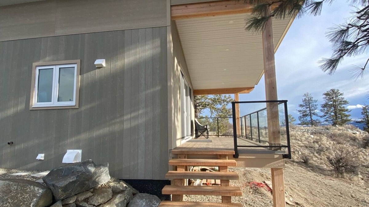 Okanagan-Similkameen Cabin | Tranquil private getaway at this cabin on 3 acres on Anarchist mtn.