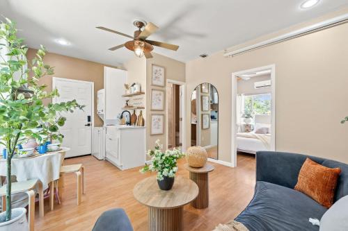 Pomona House | Tranquil Quiet Mountain Home w Private Garden