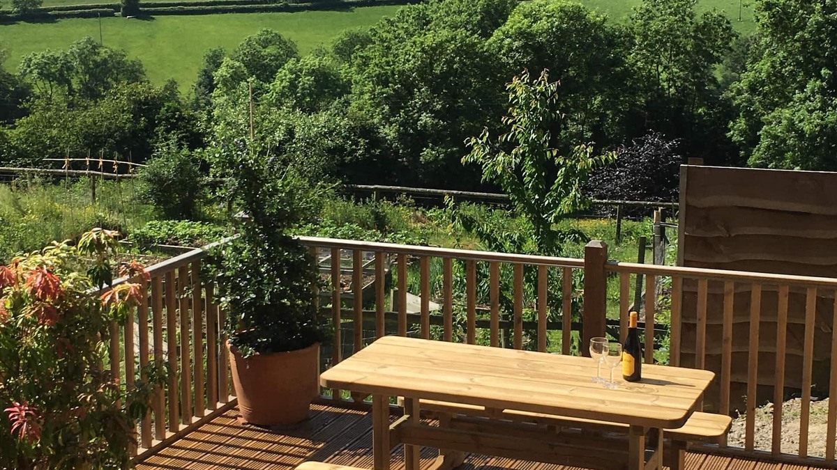 Llanfyllin House | Tranquil retreat for two in the Heart Of Rural Mid Wales.