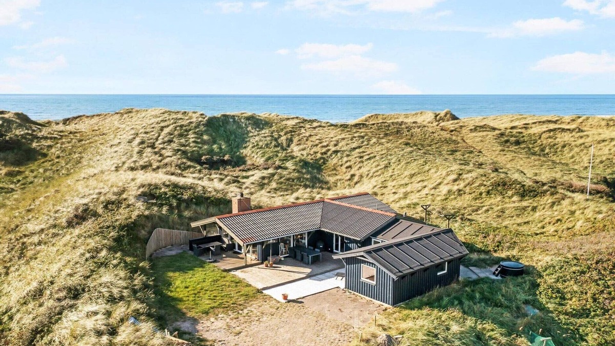 Hvorup Klit House | Tranquil Retreat in Lokken - By Traum Ferienwohnungen