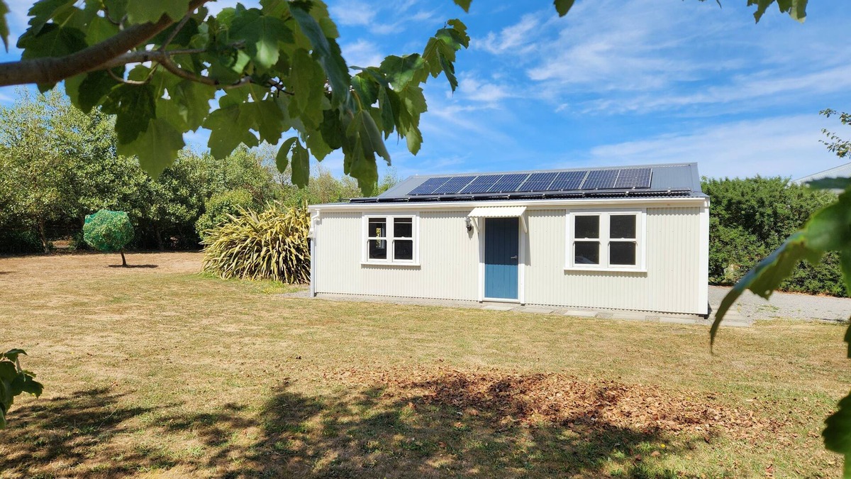 Martinborough Cottage | Tranquil retreat in Martinborough, a 1 bedroom cottage set next to olive grove.