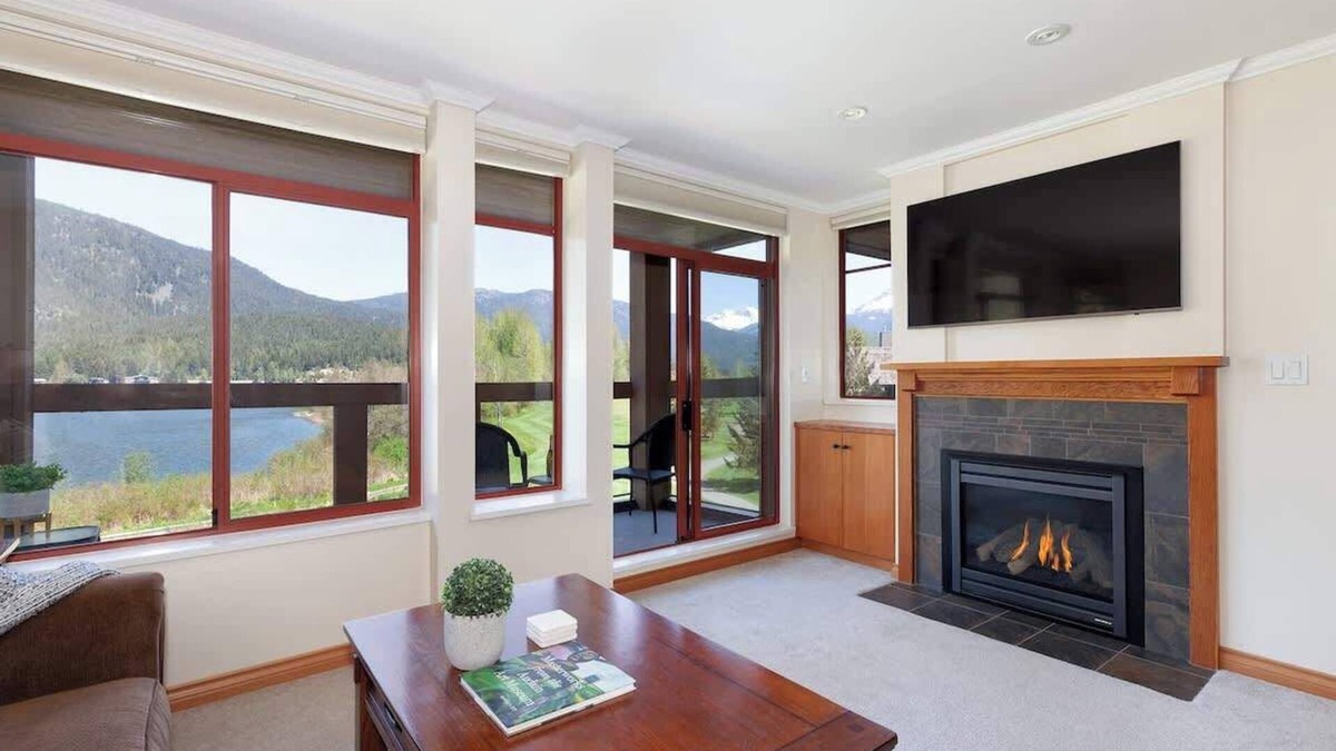 Nicklaus North Condo | Tranquil Ski Haven, Lake & Mountain Views, Parking
