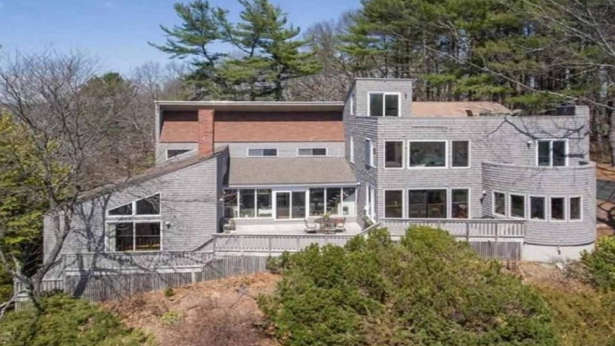 Kittery Point House | Tranquil & Spacious Water View Home