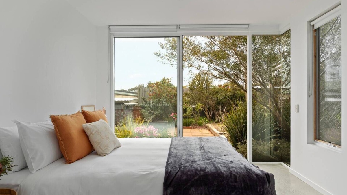 Opossum Bay Cottage | Tranquil Tides Garden Cottage Perfection