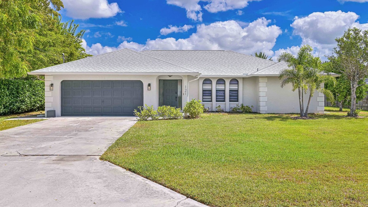 Palm River Estates House | Tranquil Vacation Home, Hot Tub and Pool - 4 miles to Naples Beach!