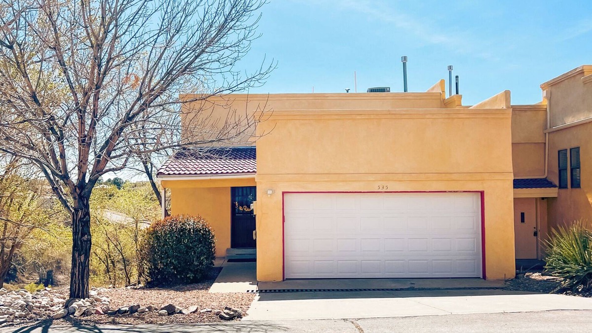 Albuquerque House | Tranquility at Piñon Creek