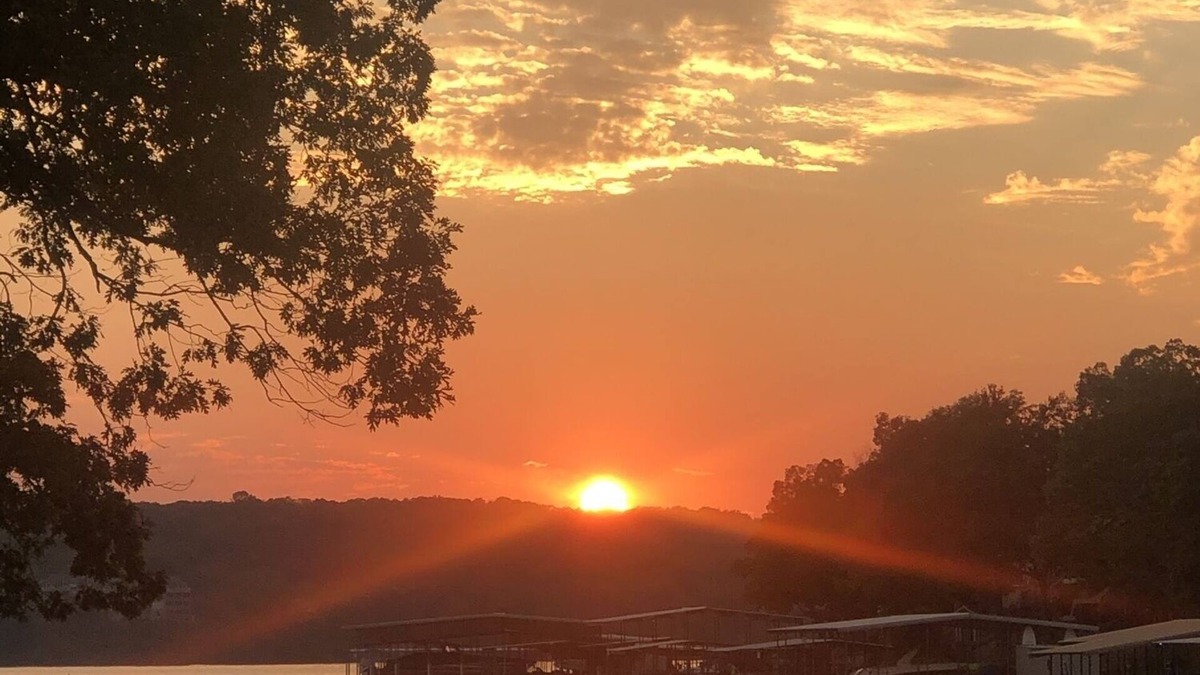 Sunrise Beach Cottage | Tranquility Cove, 2 Private Cottages, Boat Rentals available on site, 600 ft shoreline, boat dock, nice no wake cove.