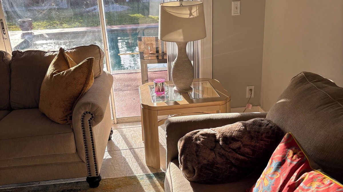Coral Springs House | Tranquility meets Fun, a home away from home.10 minutes from Deerfield Beach.