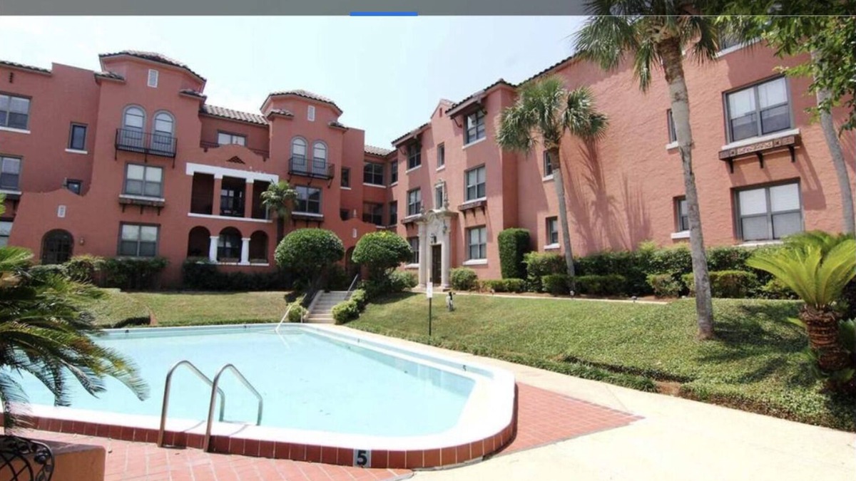East Hill Condo | Tranquility on the Water...Close to Beaches and Downtown