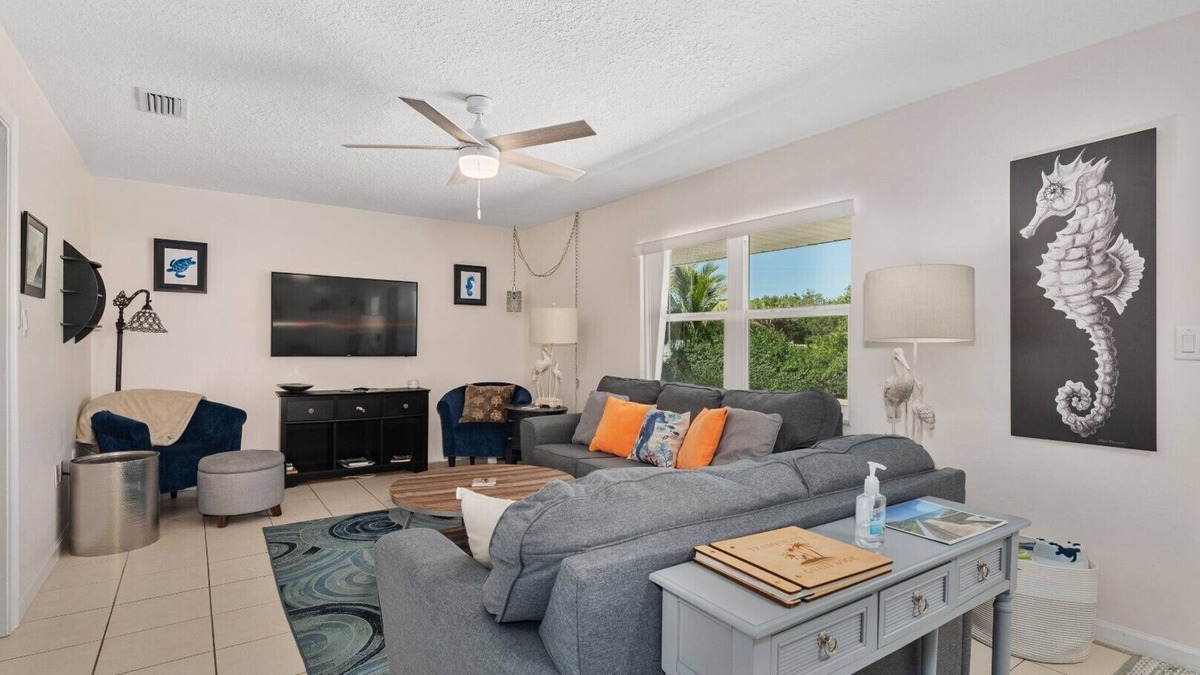 Melbourne Beach Apartment | Tranquility Seahorse Suite