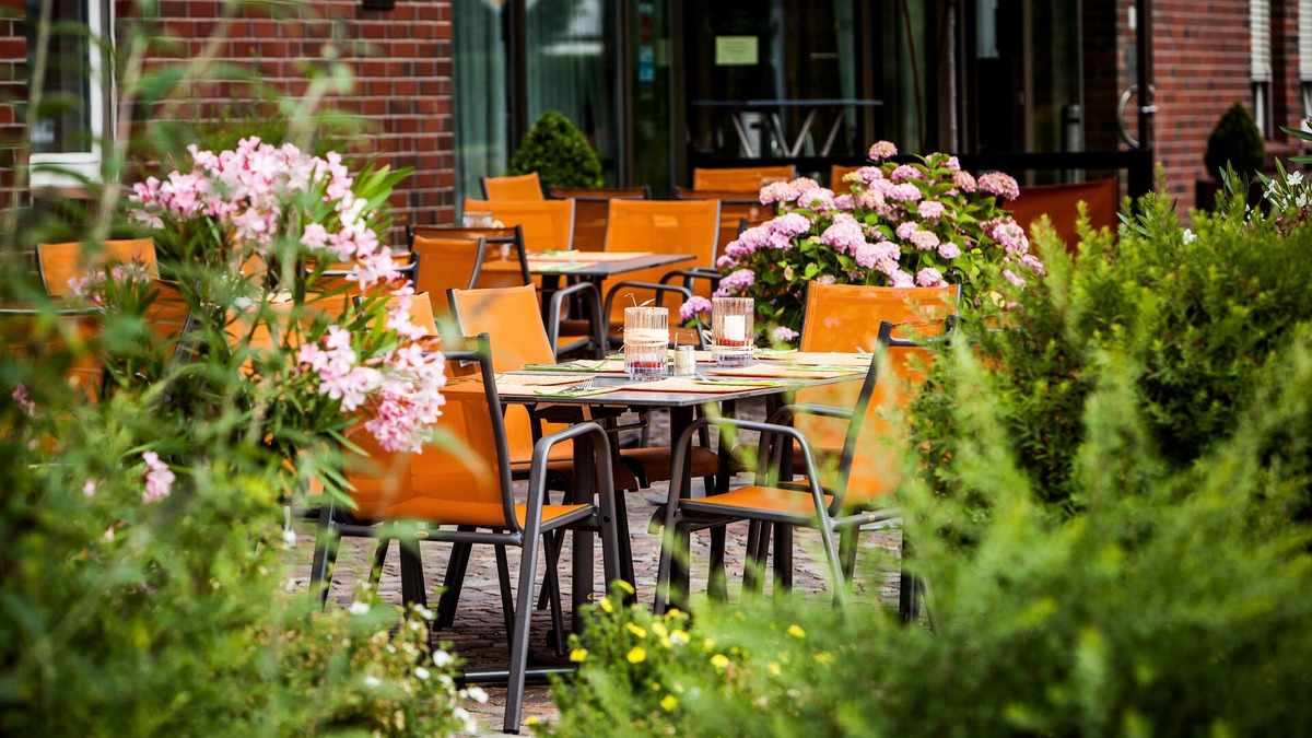 Froschhausen Hotel | Trans World Hotel Columbus