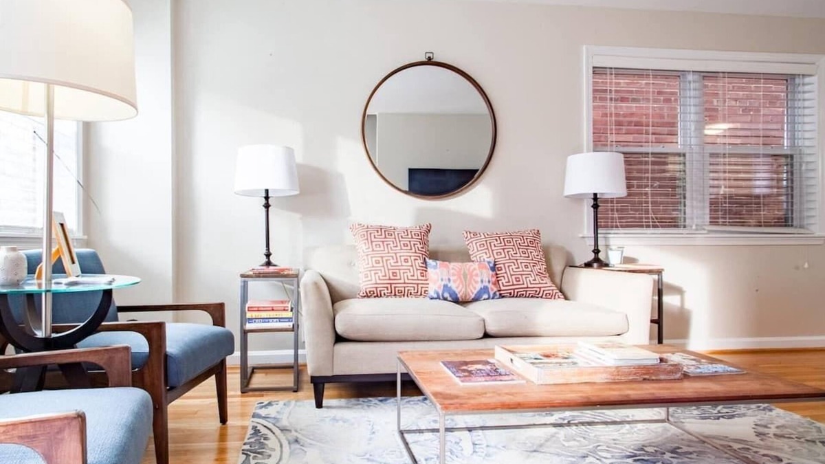 Old Town West House | Transit-Friendly Home/Old Town/Parking
