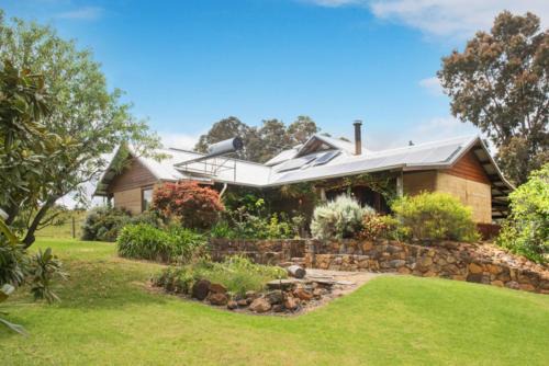 Cowaramup House | Trastevere Farmhouse-Working Cattle Farm-Family Escape
