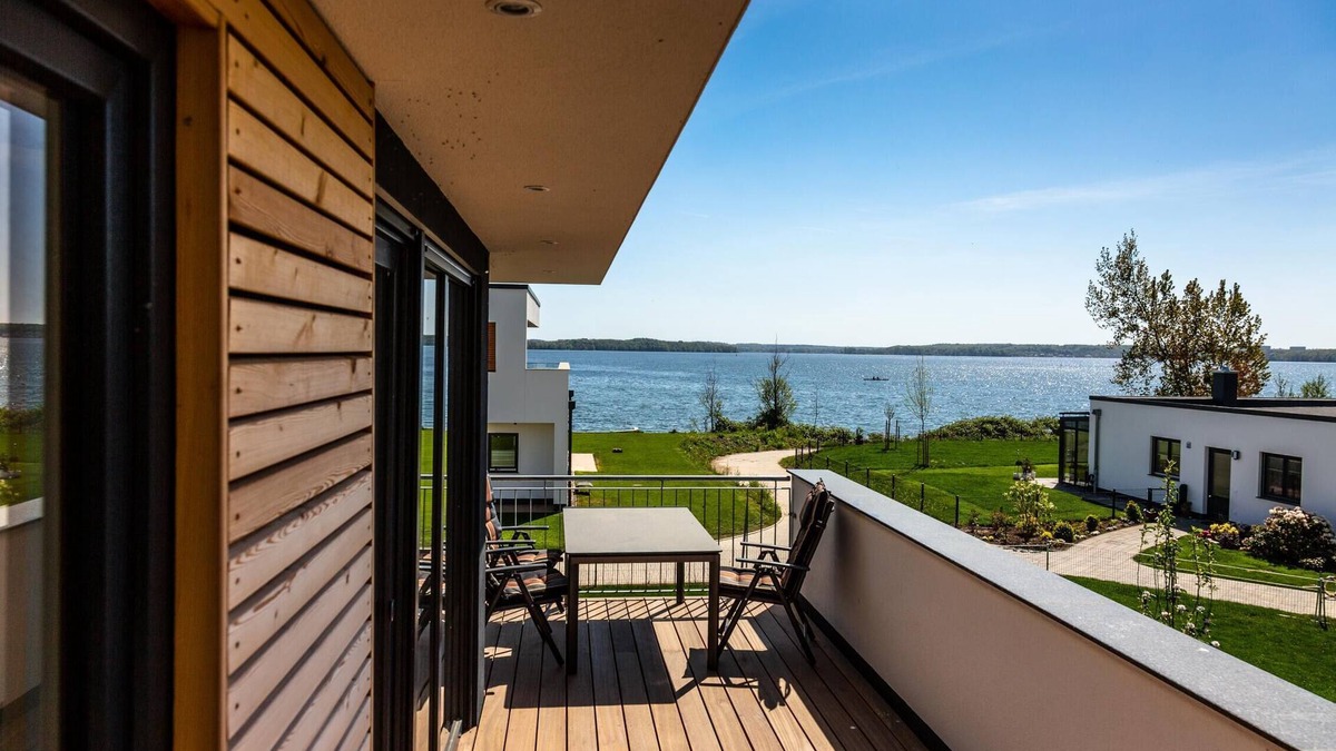 Schwerin Apartment | Traumhaftes Appartment mit Seeblick, Sauna, Kamin, Dachterrasse und Stadtnähe