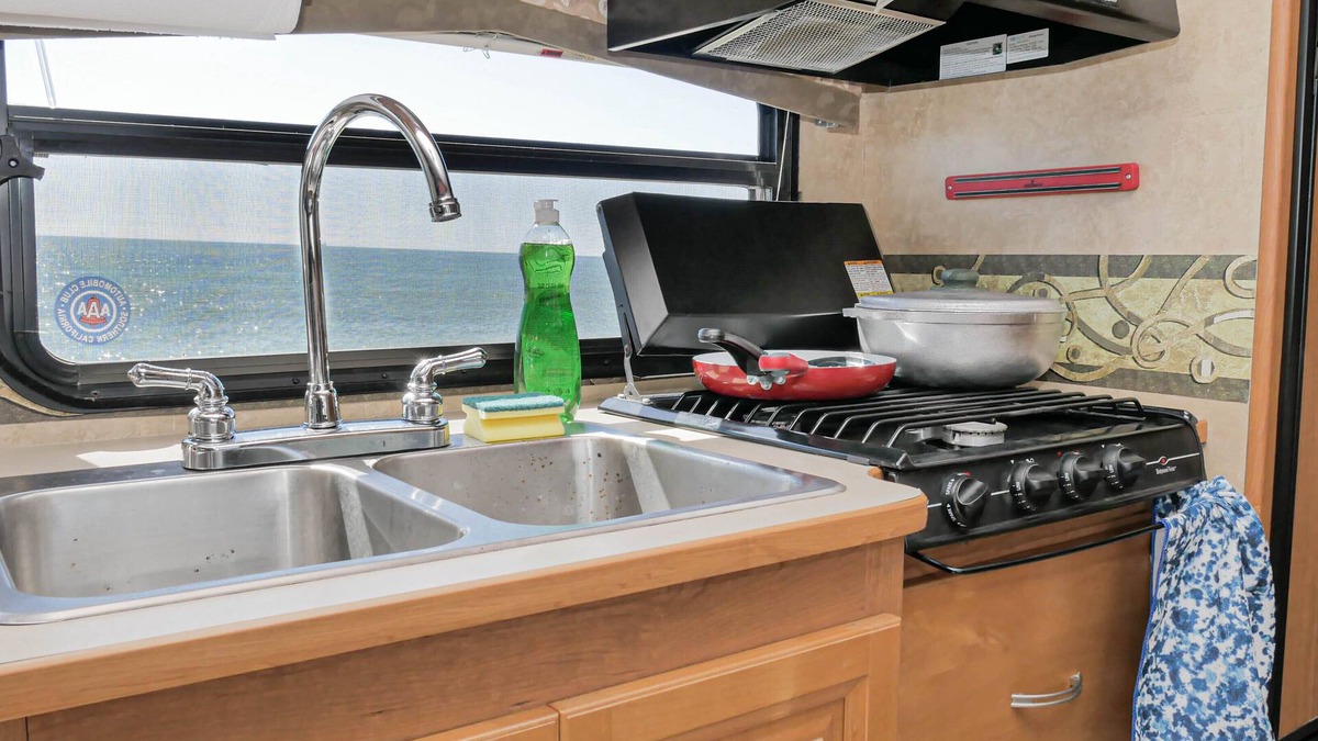 San Carlos House | travel in a fun way with this motorhome