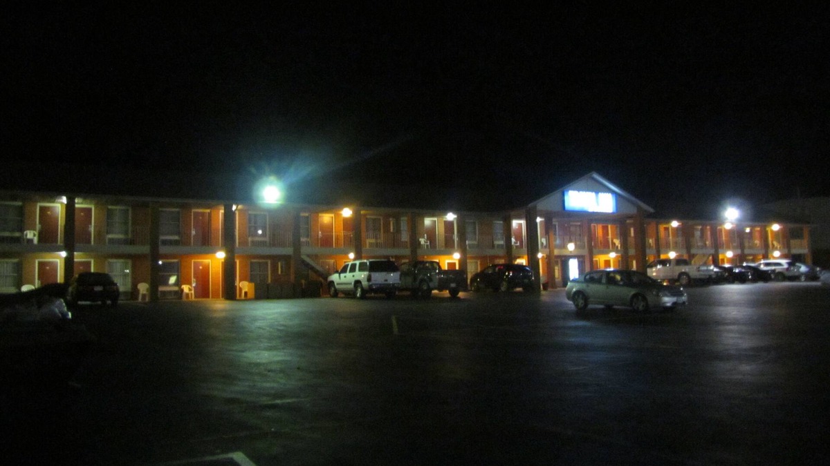 Frankfort Hotel | Travel Inn & Suites