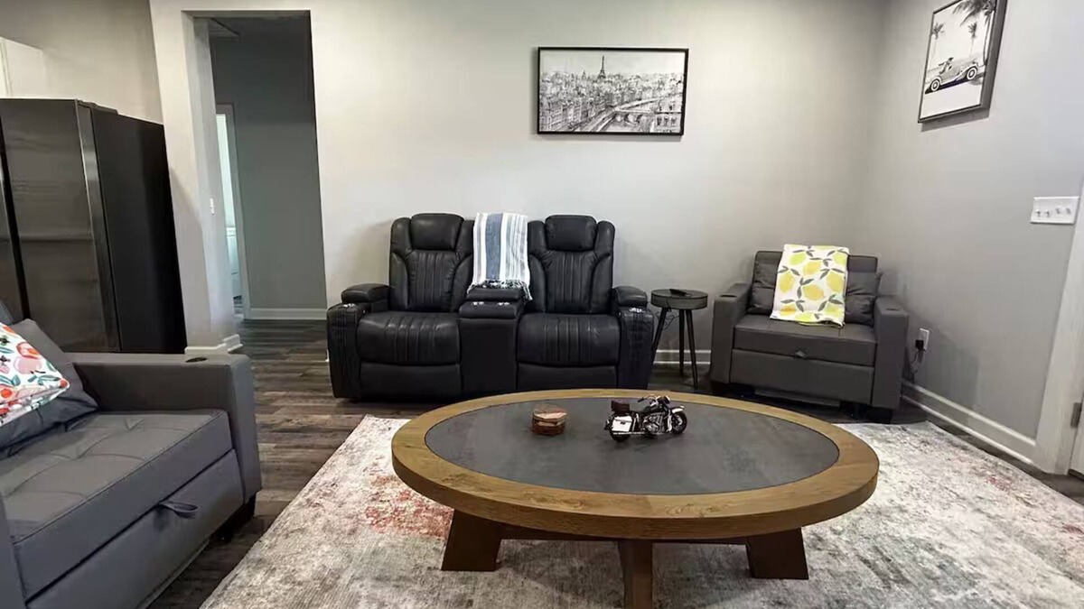 Stillwater House | Traveler House · New Build