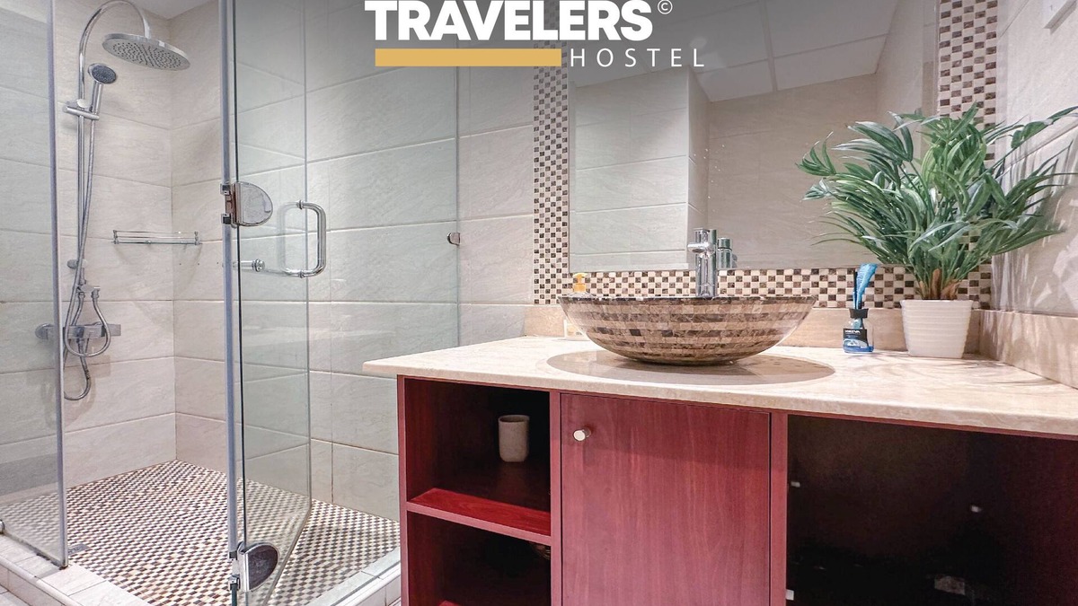 Dubai Marina Cabin | Travelers Dubai Marina Hostel
