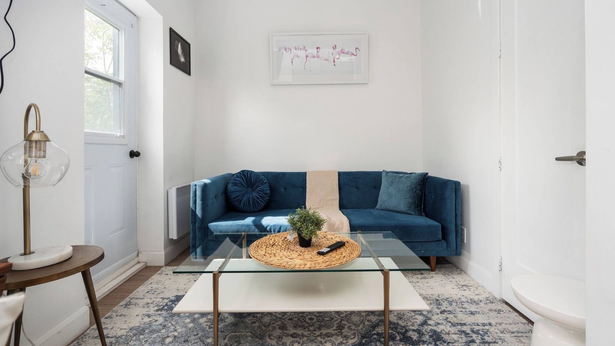Mile End Apartment | Traveler’s Haven - Chic 1BR in Mile End/Plateau