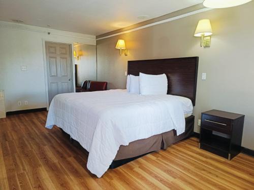 Wichita Falls Hotel | Travelers inn by OYO Wichita Falls
