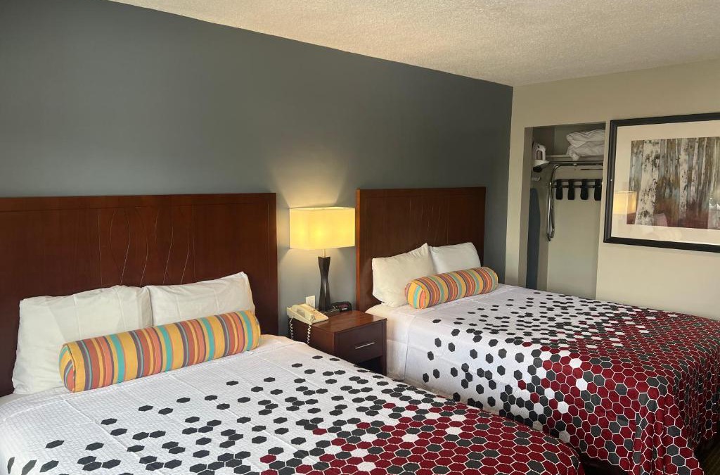 Downtown Eugene Hotel | Travelers Inn Eugene University